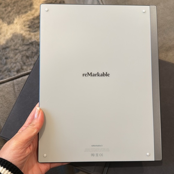 Remarkable 2 - Picture 3 of 12